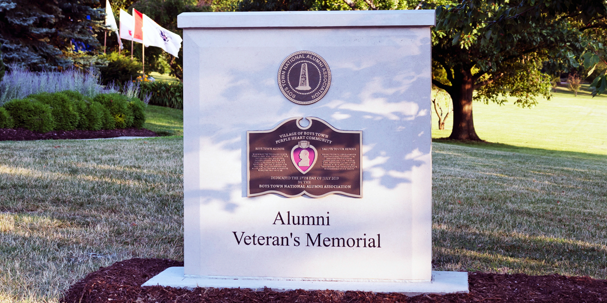 veterans-memorial-sign